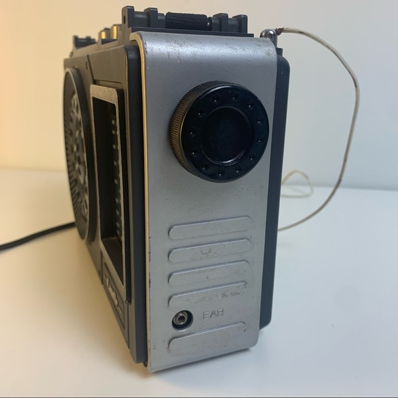 Rare Vintage Jil Candle AM/FM transistor radio model no. LT- 529. WORKS - Picture 3 of 10